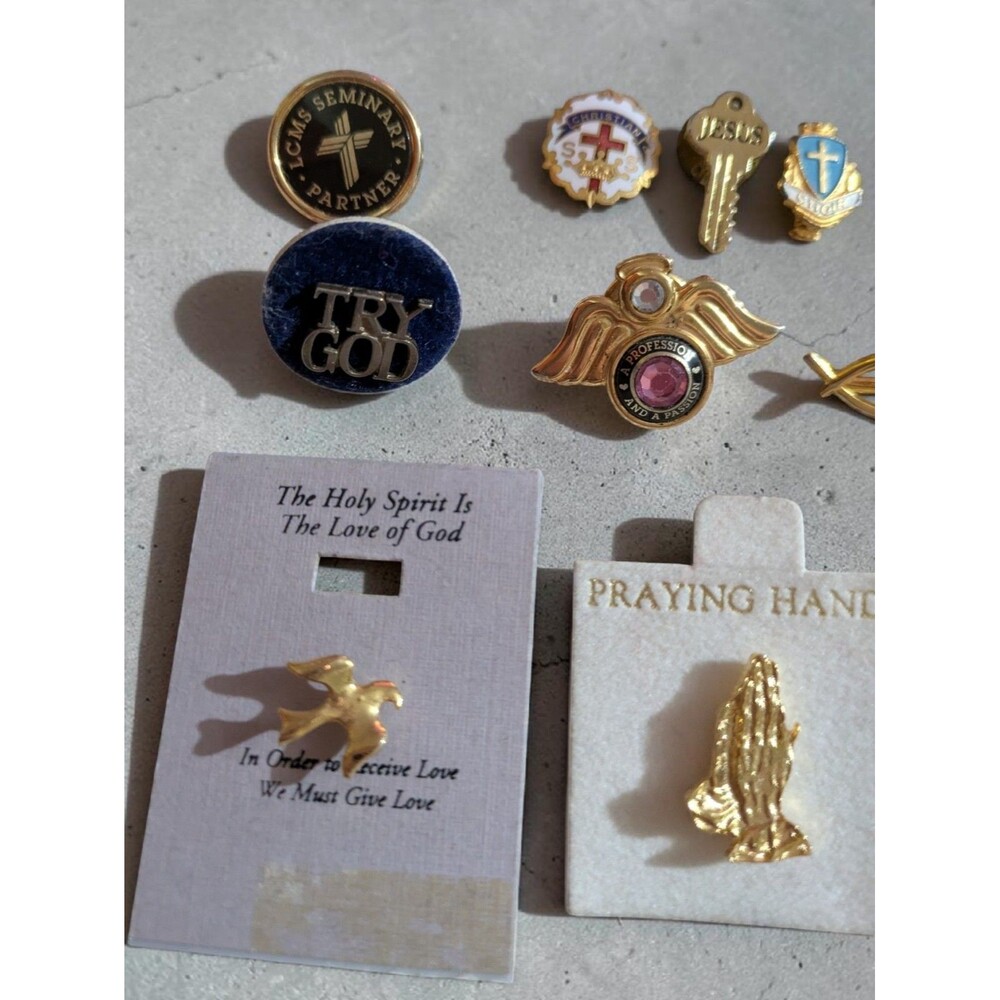 Vintage Religious Lapel Pin Lot Praying Hands Guardian Angel Cross Christian Pin - Picture 4 of 5